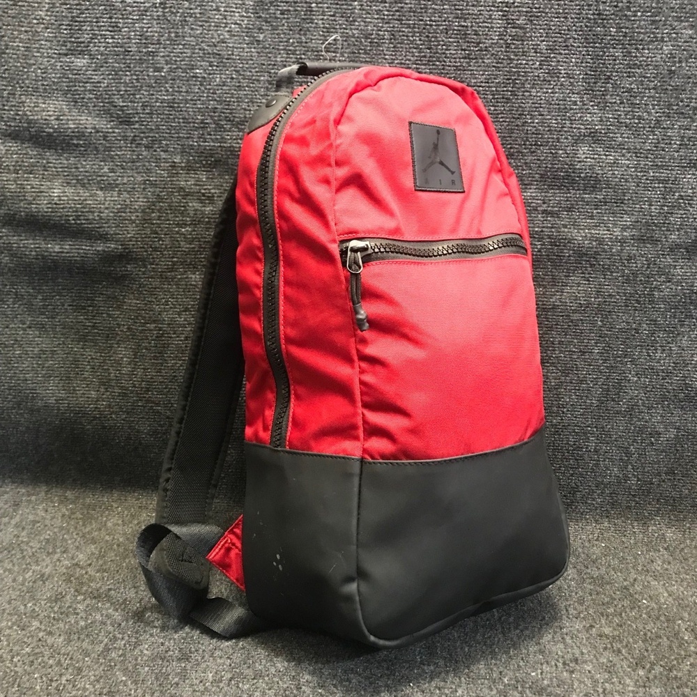 Nike Air Jordan 0192-R78 Collaborator Backpack 13-inch laptop sleeve red/black‎